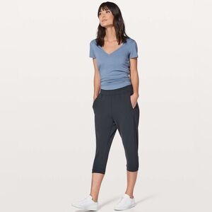 Lululemon Rejuvenate Crop *18” in Blue Tied